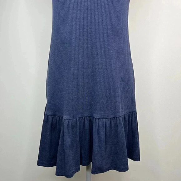True Craft Navy Blue Casual Keyhole Dress - Ruffle & Sleeveless Small - Cut-Out - Picture 4 of 7